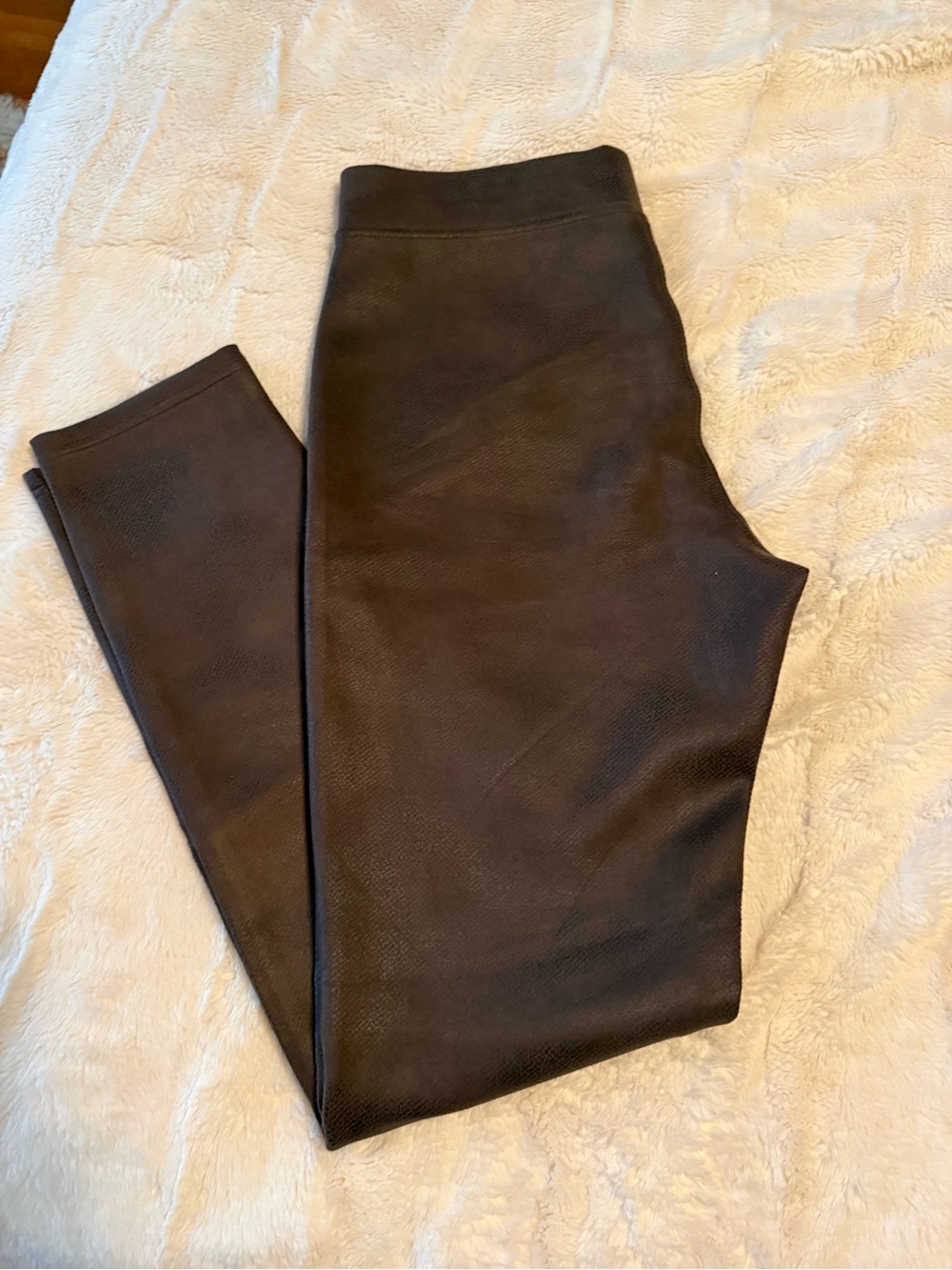 HUE Brown Faux-Leather Jeggings